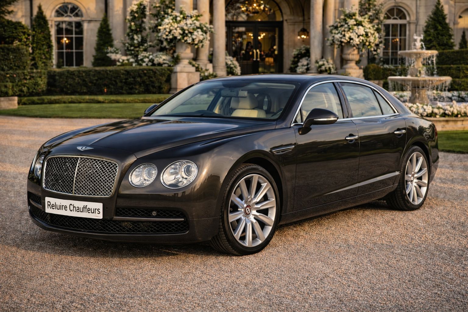 Bentley Flying Spur V8 - Front three-quarter on gravel drive
